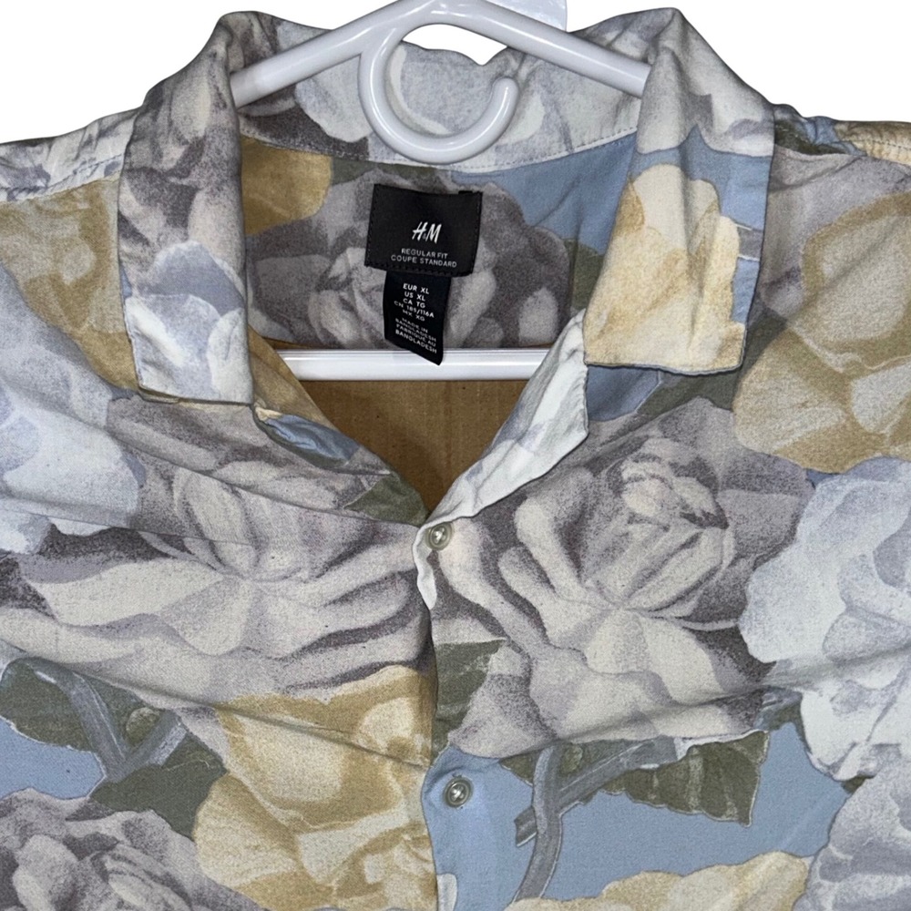 H&M Floral Print Button‎ Up Shirt Men's XL Short Sleeve Regular Fit Casual Gray